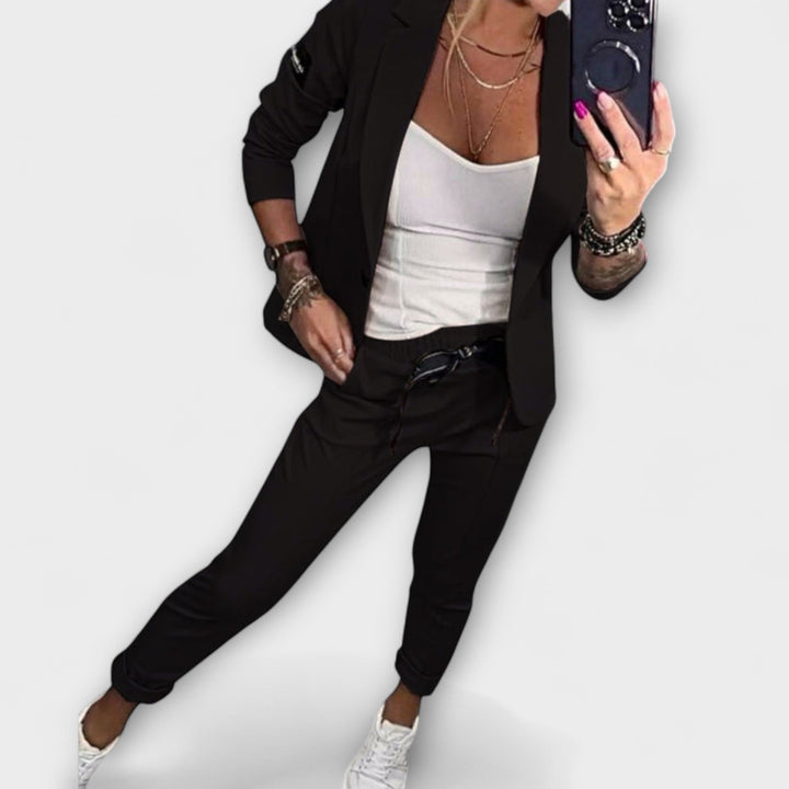 Malou  ｜Koordinovaný set z topu, bundy a nohavíc