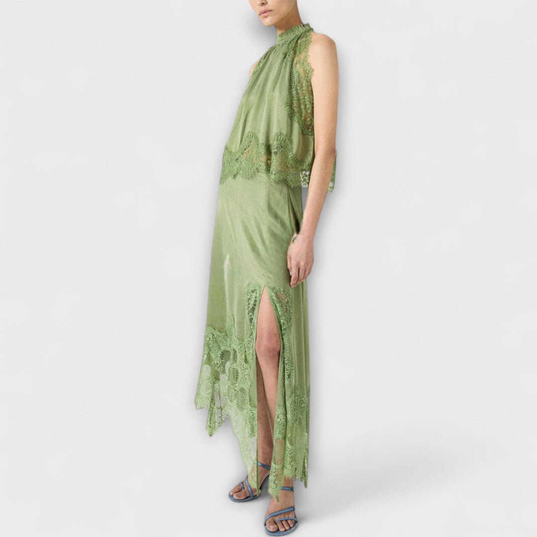 Kaia  ｜ Saténová blúzka s čipkovým lemom a plisovaným výstrihom v sade