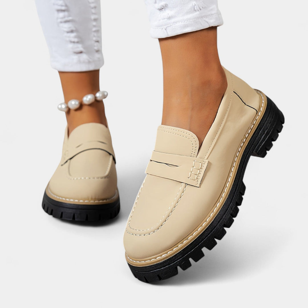 Michaela – Mokasíny na masívnom podpätku