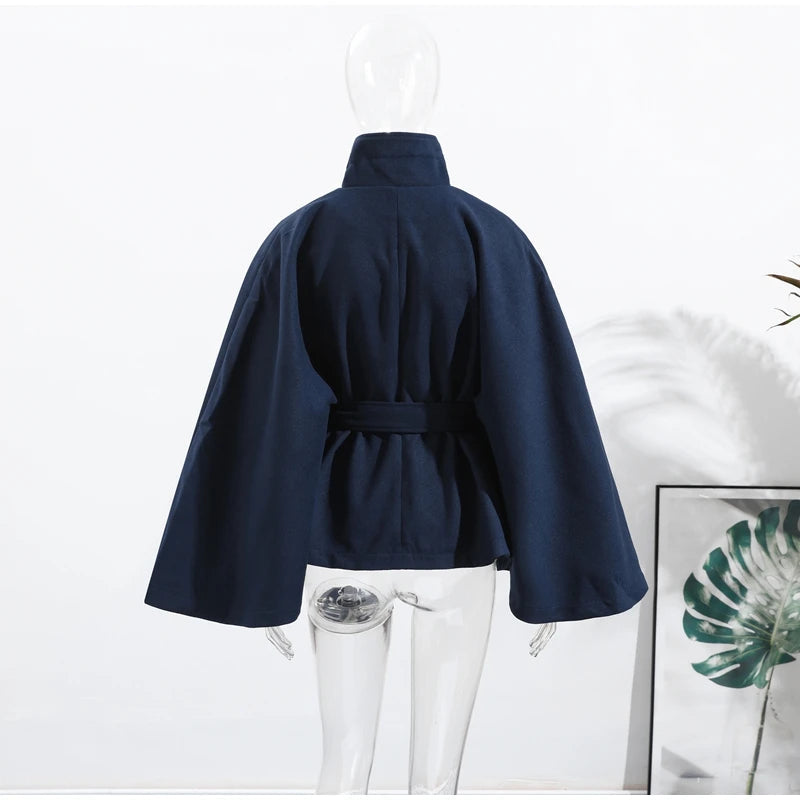 Veste Cape "Éléonore" à Ceinture