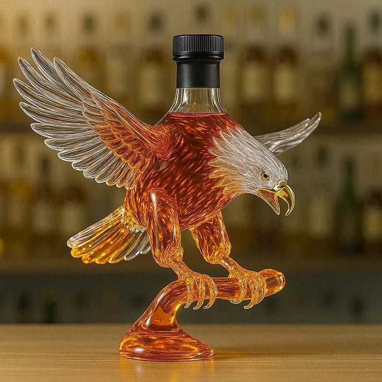 Skleněná láhev na whiskey ve tvaru orla bělohlavého