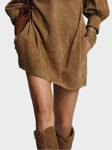 Mini šaty s golierom