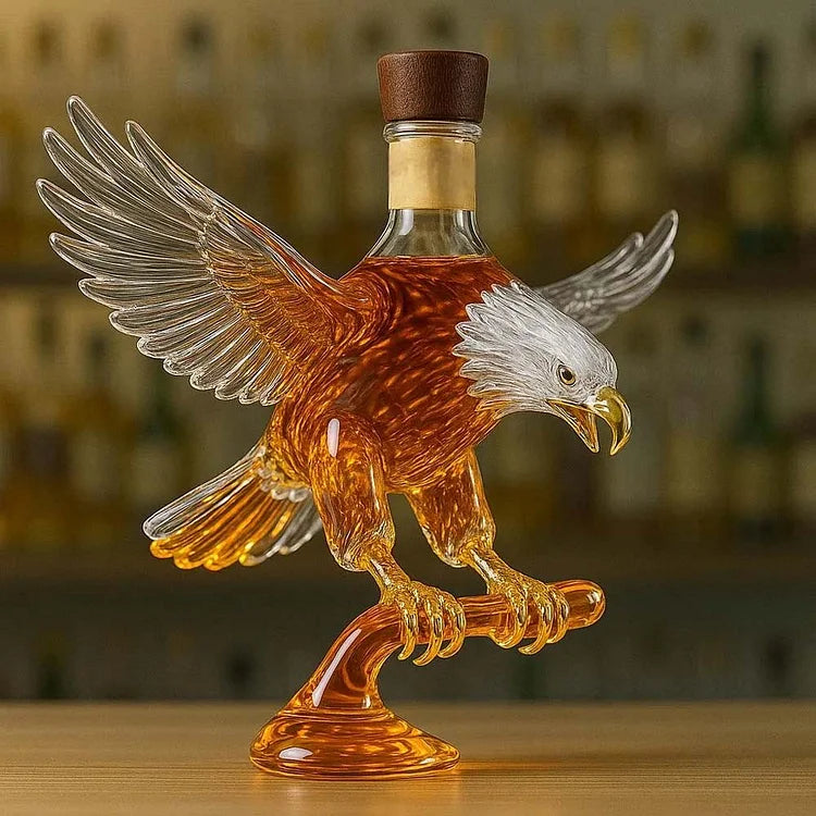 Skleněná láhev na whiskey ve tvaru orla bělohlavého