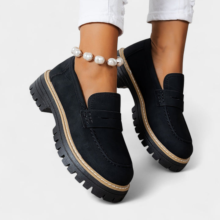 Michaela – Mokasíny na masívnom podpätku