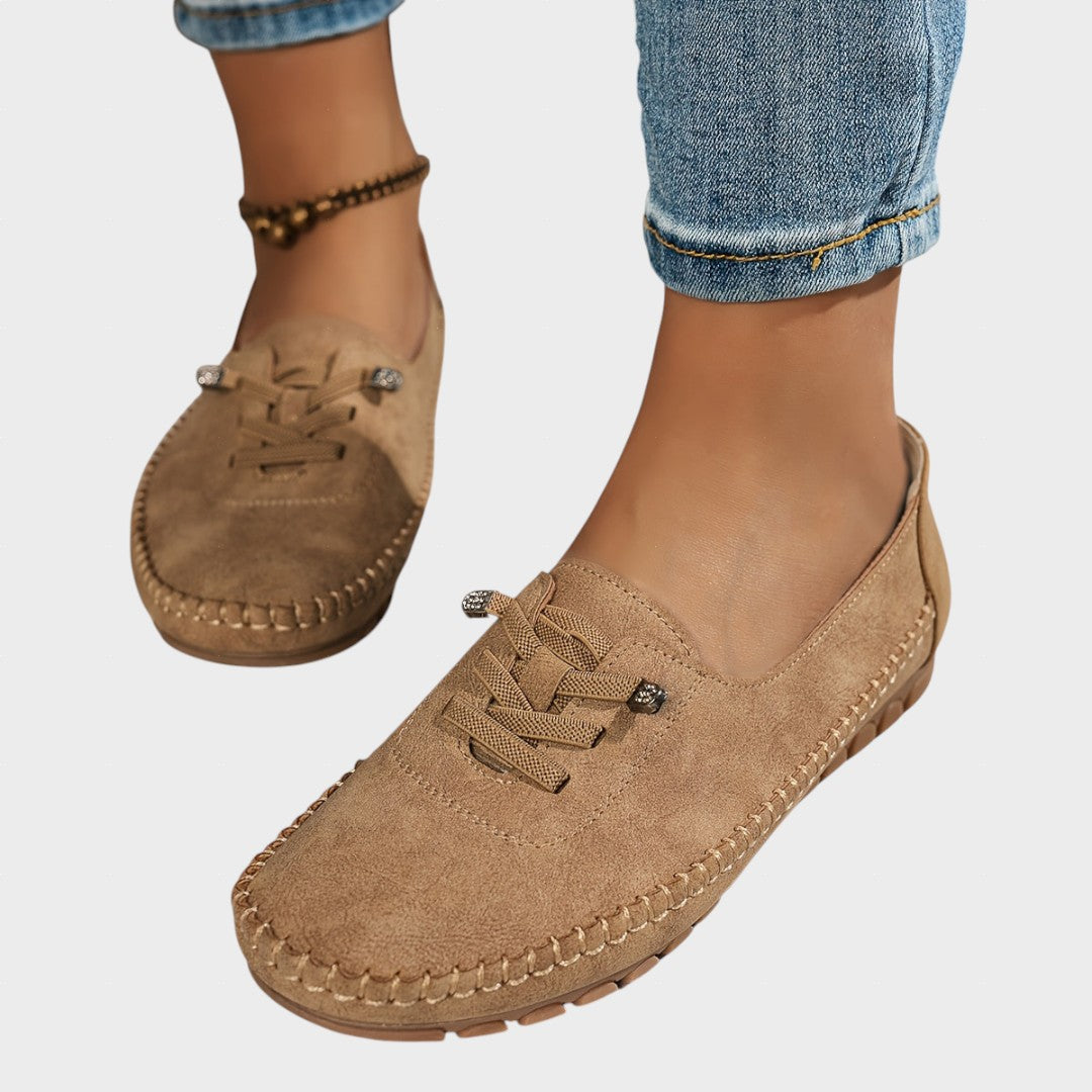 Sara – Mehak Mokasin s Polno Podporo za Občutljive Noge