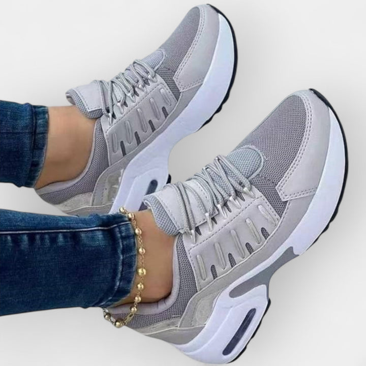 Nikol - Topánky na prechádzku