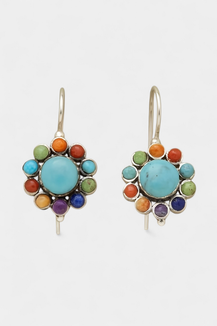 FAREBNE OKRÚHLE NÁUŠNICE S TYRKYSOM