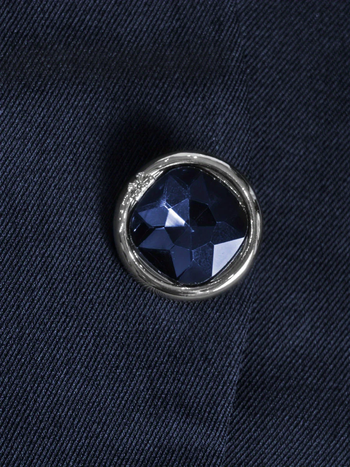 Danique | Elegantný dámsky kostým s ženským strihom